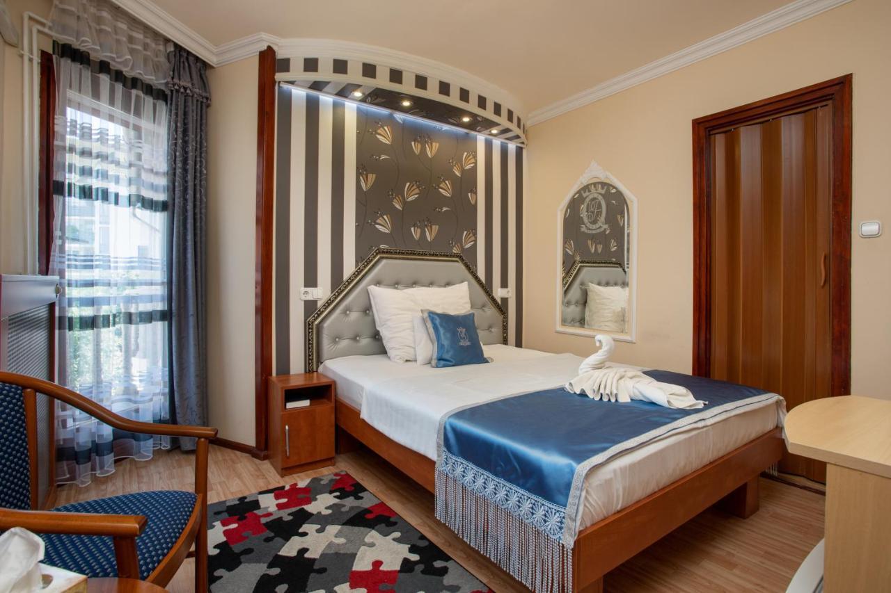 Illes Hotel Szeged Exterior foto